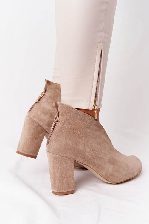 Semišové topánky na stĺpiku s vynikajúcou béžovou výrezom 1243