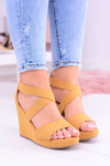 Pohodlné dámske žlté sandále kliny Mirabet