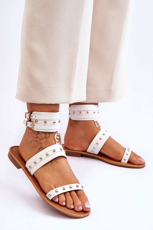 Unikátne dámske sandále s cvočkami biela Selina