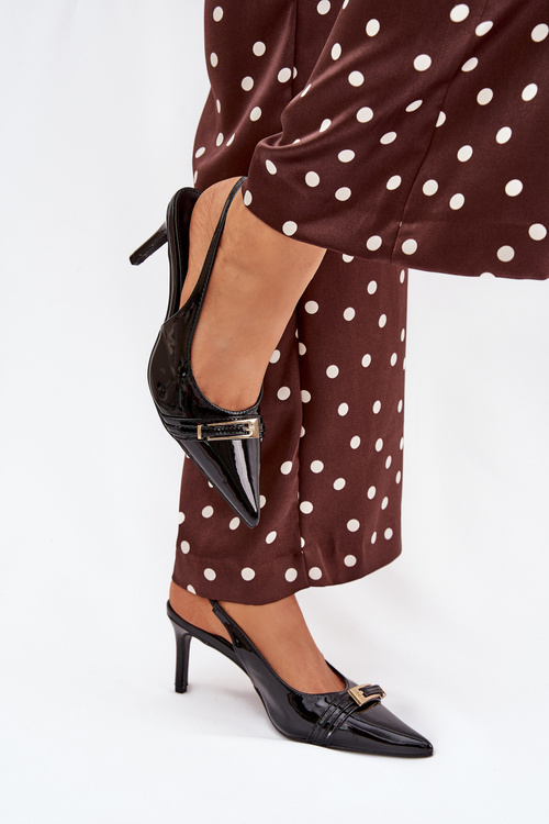 Lakované Lodičky Na Podpatku Se Zlatou Přezkou Černé Vivae