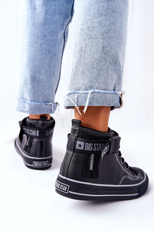 Vysoko izolovaná veľká hviezda GG274026 čierne tenisky