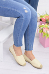 Ženské béžové espadrilles skĺzne na Lupitu