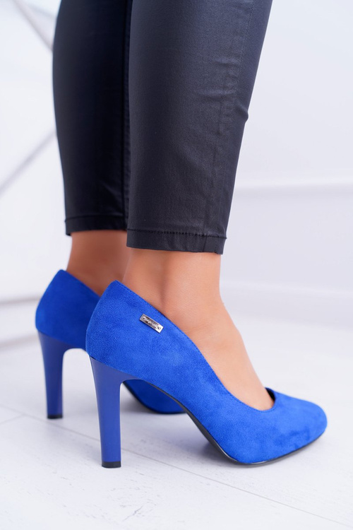 Dámske pumpy na Sergio Leone Post, Indygo Campbell