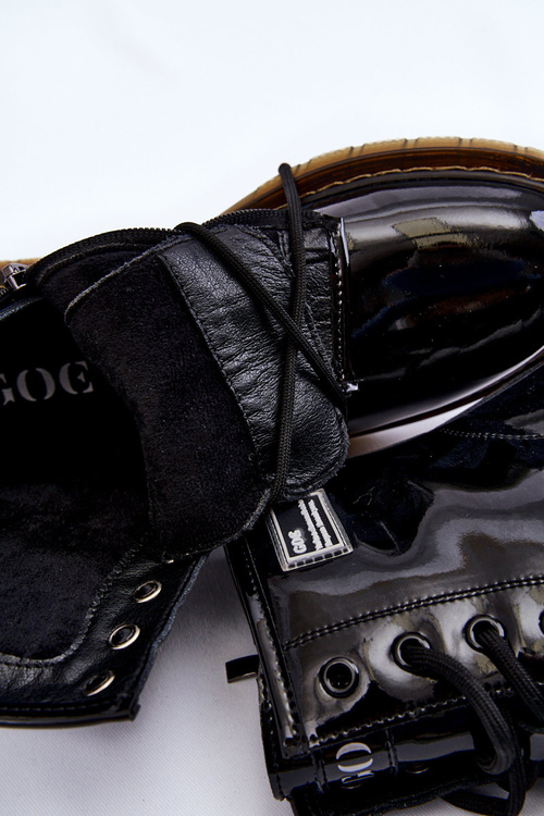 Dámske lakované izolované topánky goe ii2n4050 čierna