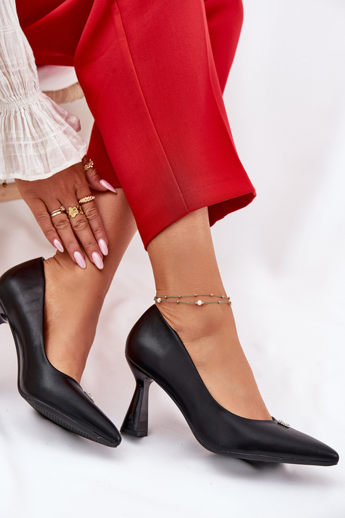 Elegantní lodičky na rozšiřující se jehle Vinceza 62222 černé