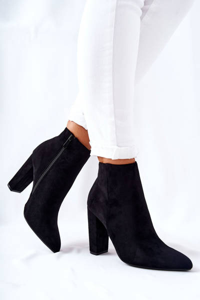 Semišové Kotníkové Boty Na Podpatku černé Rinasa