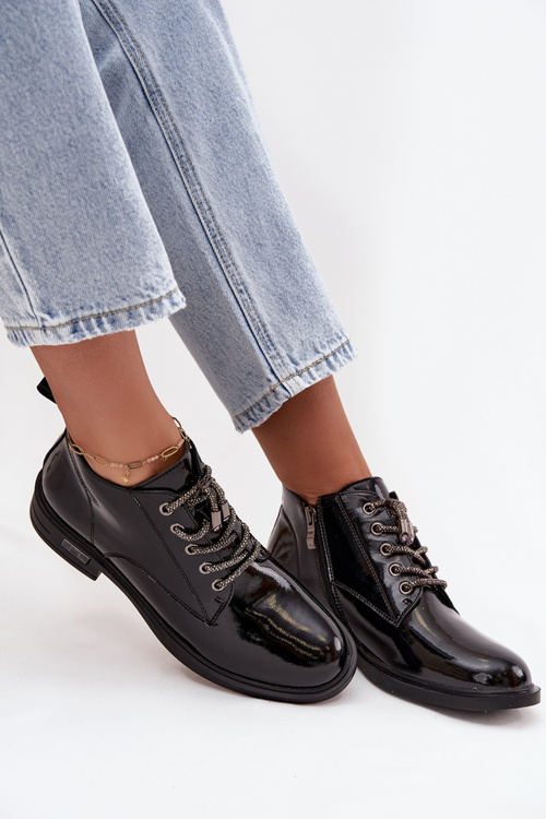 Kožené lakované dámske členkové topánky s ozdobným šnurovaním D&A MR52-124 Čierne