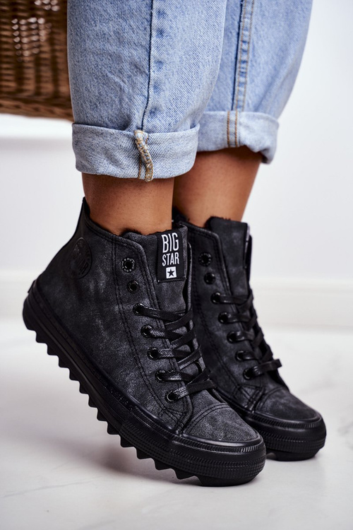 Dámske tenisky s veľkou hviezdou High Izolované čiernymi GG274069