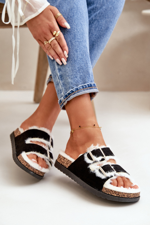 Dámske Papuče S Prackami A Kožúškom Čierne Ezilena