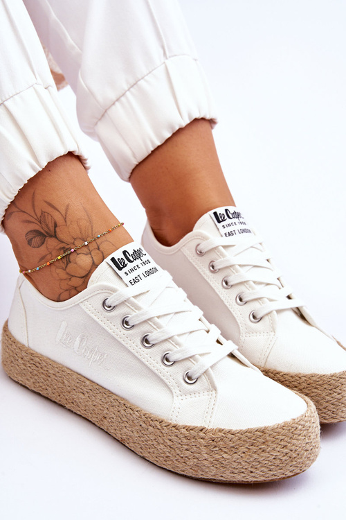 Módne tenisky s Lee Cooper LCW-23-31-1796L White Braid