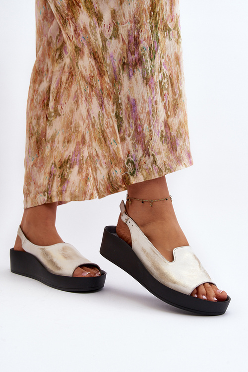 Dámské kožené sandály na tlusté podrážce zlatý potřený Zazoo 2893