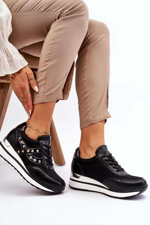 Športové topánky s cvočkami Black Adley