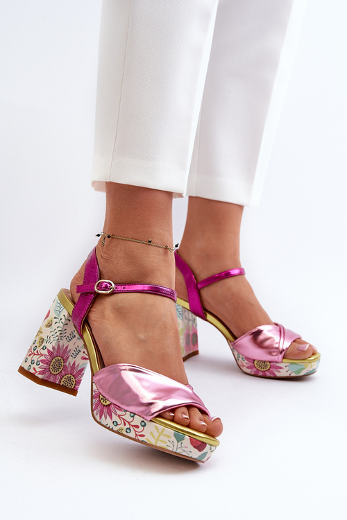 Dámské sandály na podpatku ve květech D&A CR980 růžové