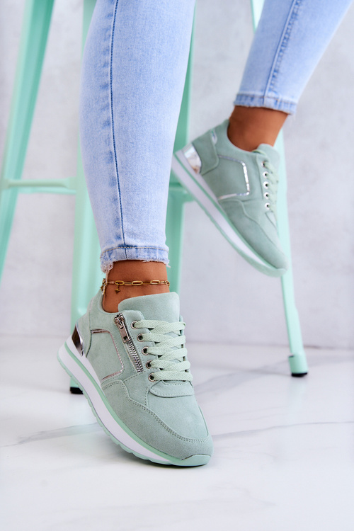 Suede Sports Shoes na svetlozelenej platforme Riverside