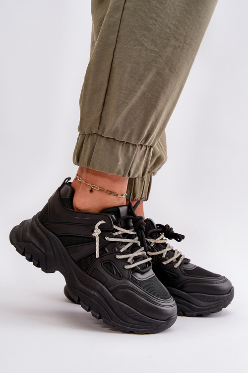 Dámske Tenisky Na Masívnej Podošve S Ozdobným Šnurovaním Čierne Relissa