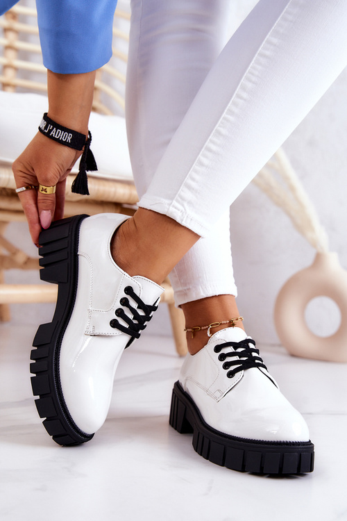 Módne lakované topánky la.fi 210013w-la biele