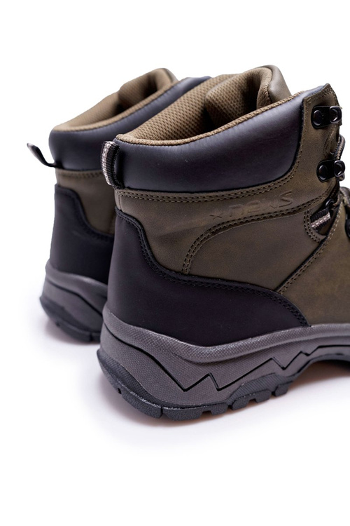 Pánske turistické topánky izolované khaki derex