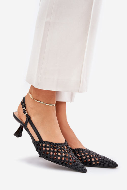 Lodičky S Špicatou Špičkou A Otevrenou Pätou Čierne Umirana