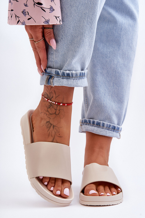 Klasické dámske béžové valčeky