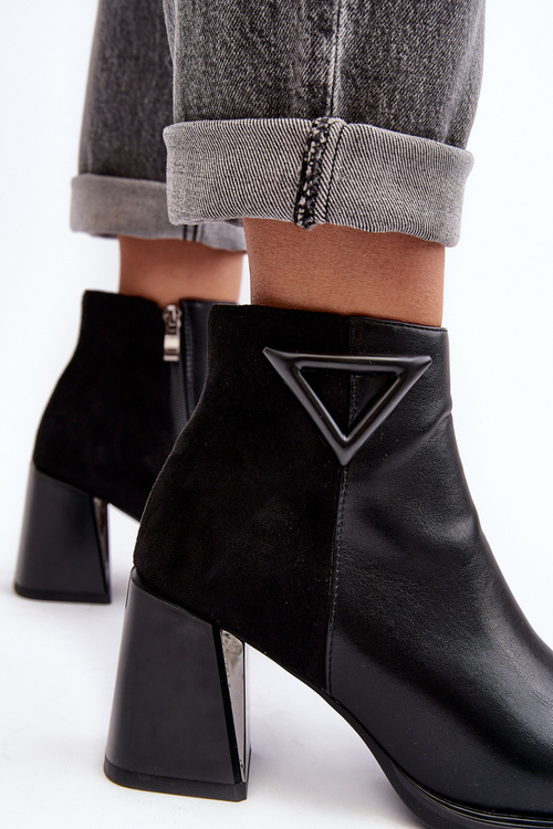 Kožené dámské boty na sloupku D&A CR8171 černé