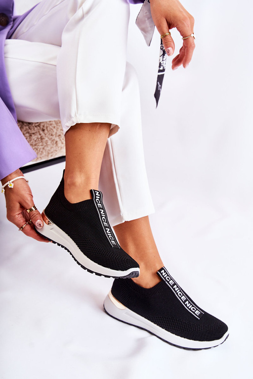 Dámsky sklz -v čiernej športovej obuvi Ardenza