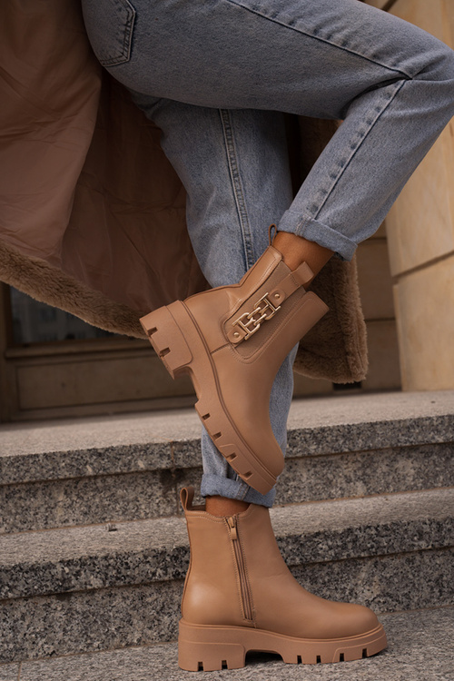 Zateplené dámské boty z eko kůže se zlatou ozdobou béžové Erivianes