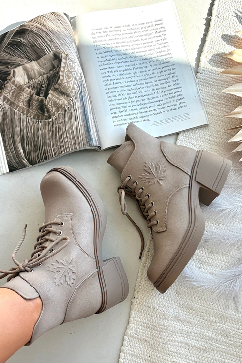 Dámske kožené členkové topánky na podpätku vyhrievané Vinceza 39950 béžové