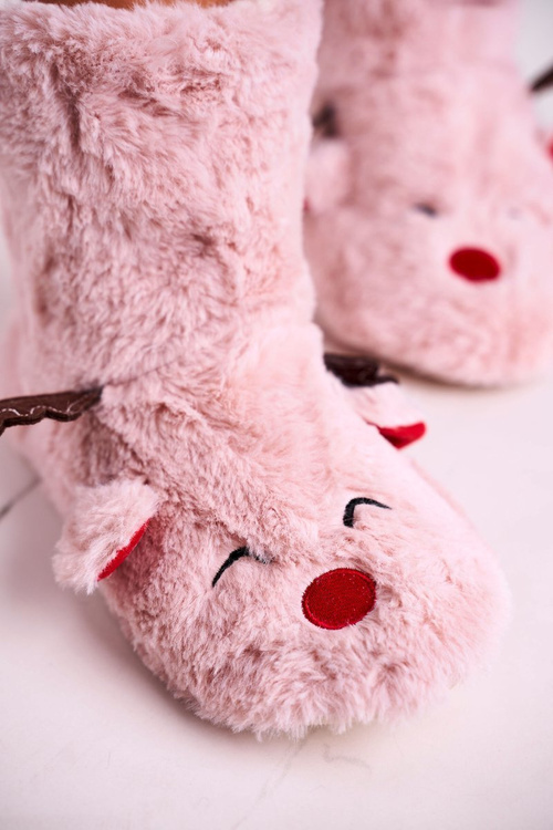 Vianočné papiere s sobom izolovaným ružovým kabátom z ovčej kože Rudolph