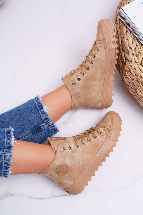 Dámske tenisky s veľkou hviezdou High Izolované Camel EE274116