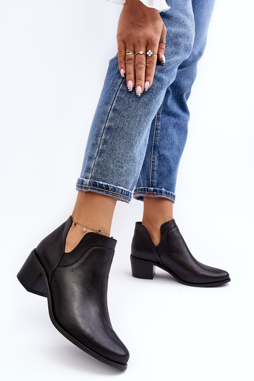 Kožené topánky s vysokými výrezmi