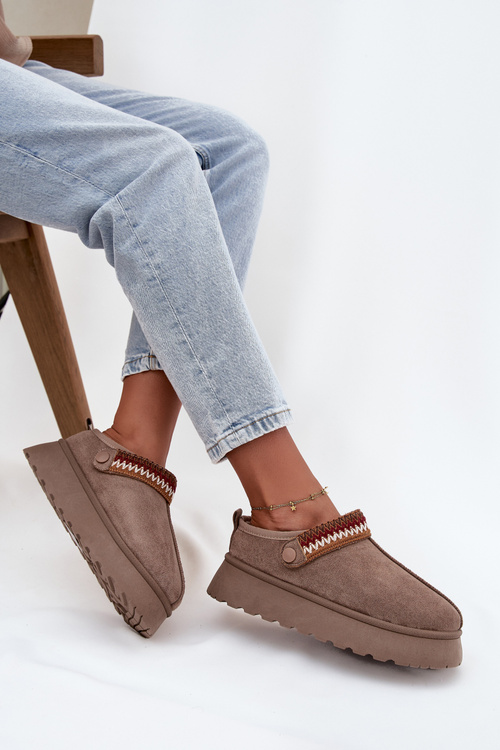 Dámske nízke snehule s pohyblivým pásikom a výšivkou na platforme tmavobéžové Lyrisse