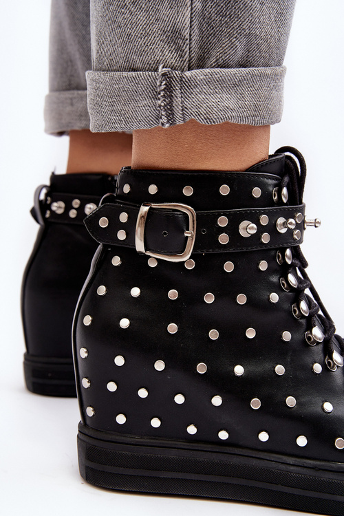 Dámské boty zdobené žetony na klíně Lu Boo černé