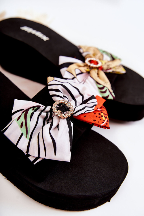 Dámske penové flip -flops na bielych klinoch Silana