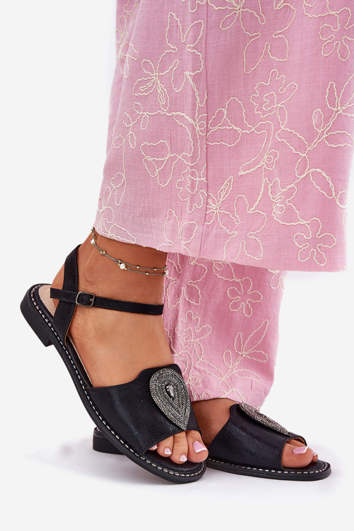 Dámske Sandále Na Ploškom Opätku S Ozdobou S.Barski KV51-098 Čierne