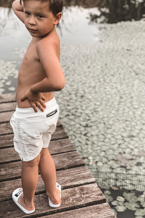 Veľká hviezda DD374151 Biele detské žabky