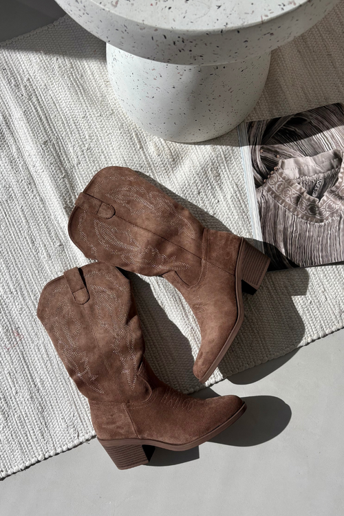 Ženské kožené boty na podpatku Vinceza 16508 tmavě béžové