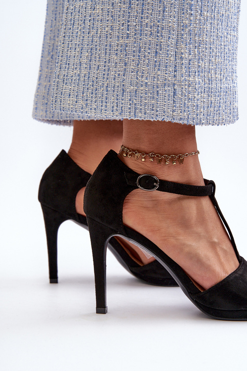Dámske sandále na vysokom opätku z čiernej eko semišovej látky Obdaria
