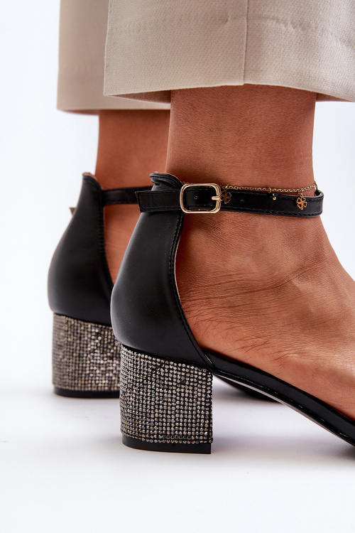 Dámské sandály z eko kůže na zdobeném podpatku černé Wiatalia