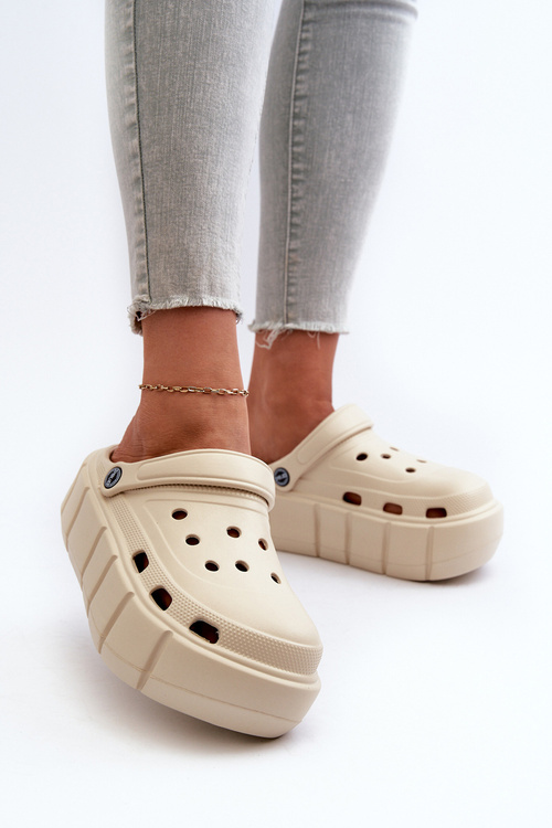 Dámske penyové sandále na platforme béžové Itubia