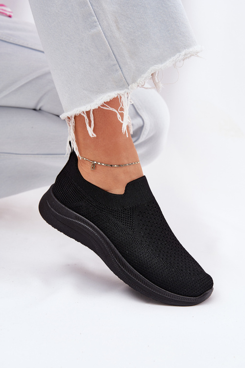 Materiálové slip-on dámské sportovní boty černé Astusa