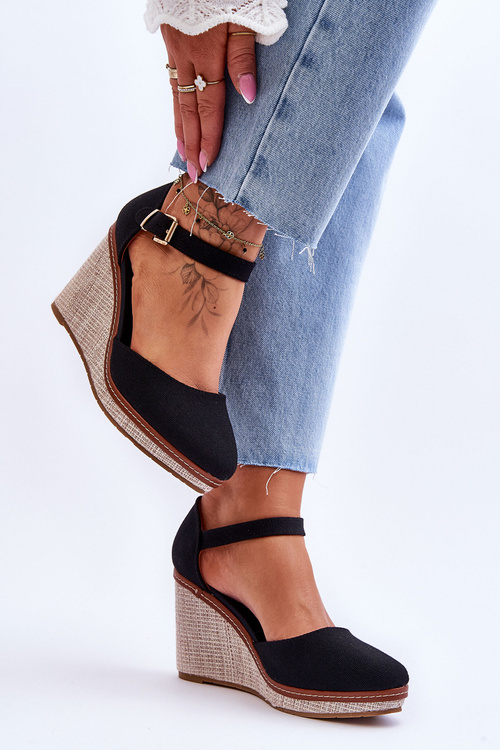 Dámske klasické klinové sandále čierne malani