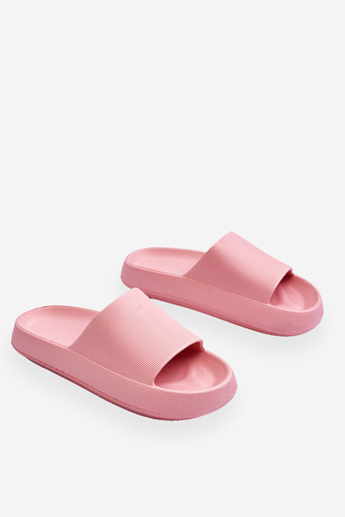 Módne svetlé žabky