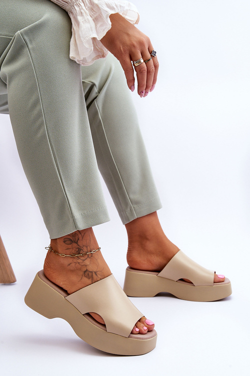 Dámské kožené sandály na platformě béžové Lucami