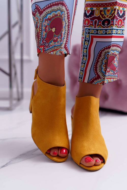 Dámske sandále na hornom poste Peep Toe esta