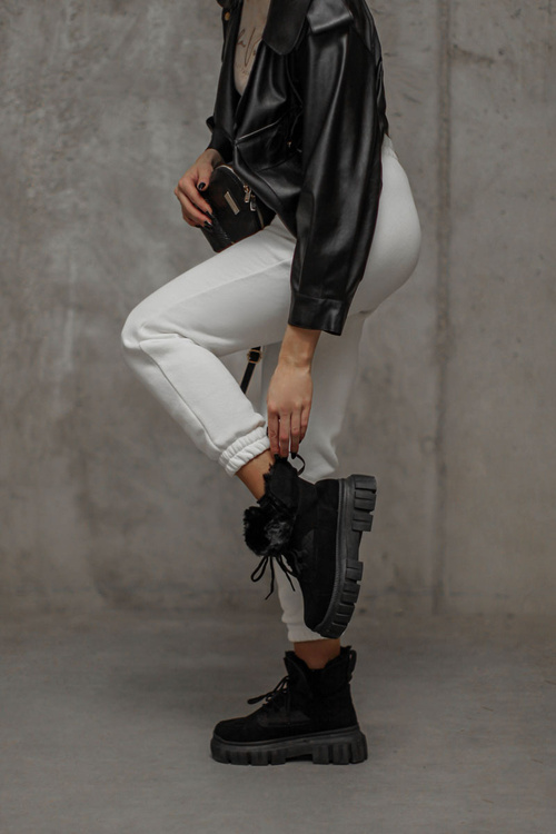 Izolované topánky čierne demaris