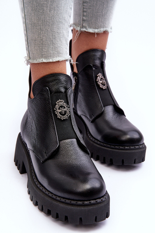 Dámske kožené topánky s dekoráciou čierna lemar Lusanna