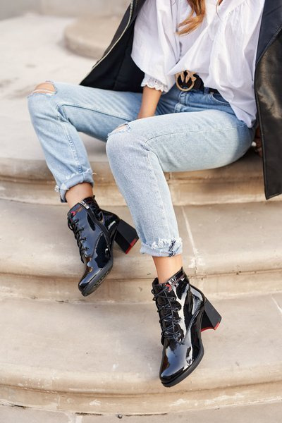 Dámské Kotníkové Boty Na Podpatku Lakované Černé Do It Better