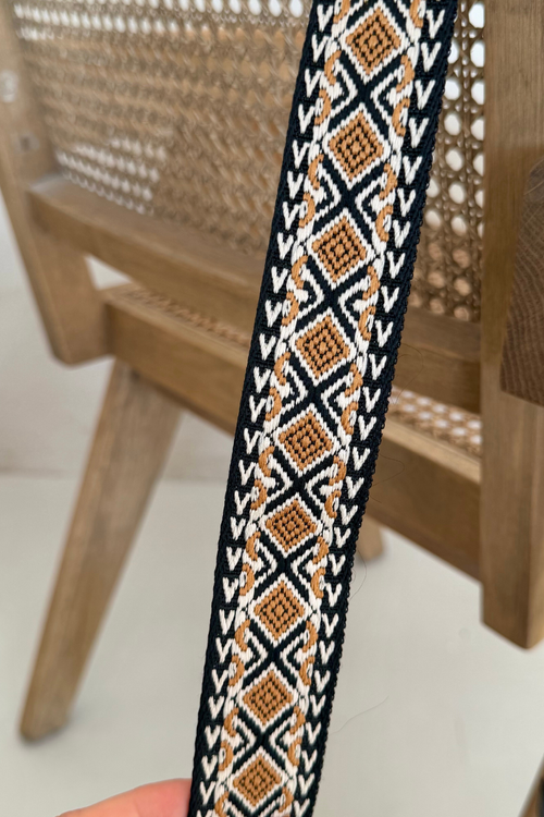 Malá kabelka S ozdobným páskem Big Star OO574091 Černá