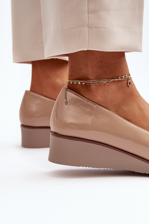 Dámská lakovaná boty na podpatku s ozdobou Černé Miliret