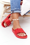 Dámske papuče s veľkou hviezdou s červenou prackou FF274A385
